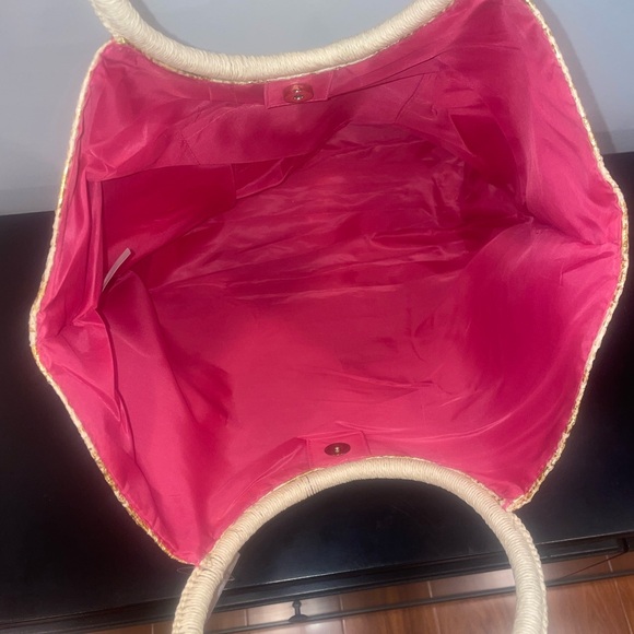 Elegant Gold Snake Print Tote  Bag (19W-14L) - Picture 3 of 6